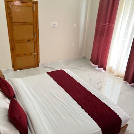 Himalayan Hill Top Resort Kanatal Kültér fotó