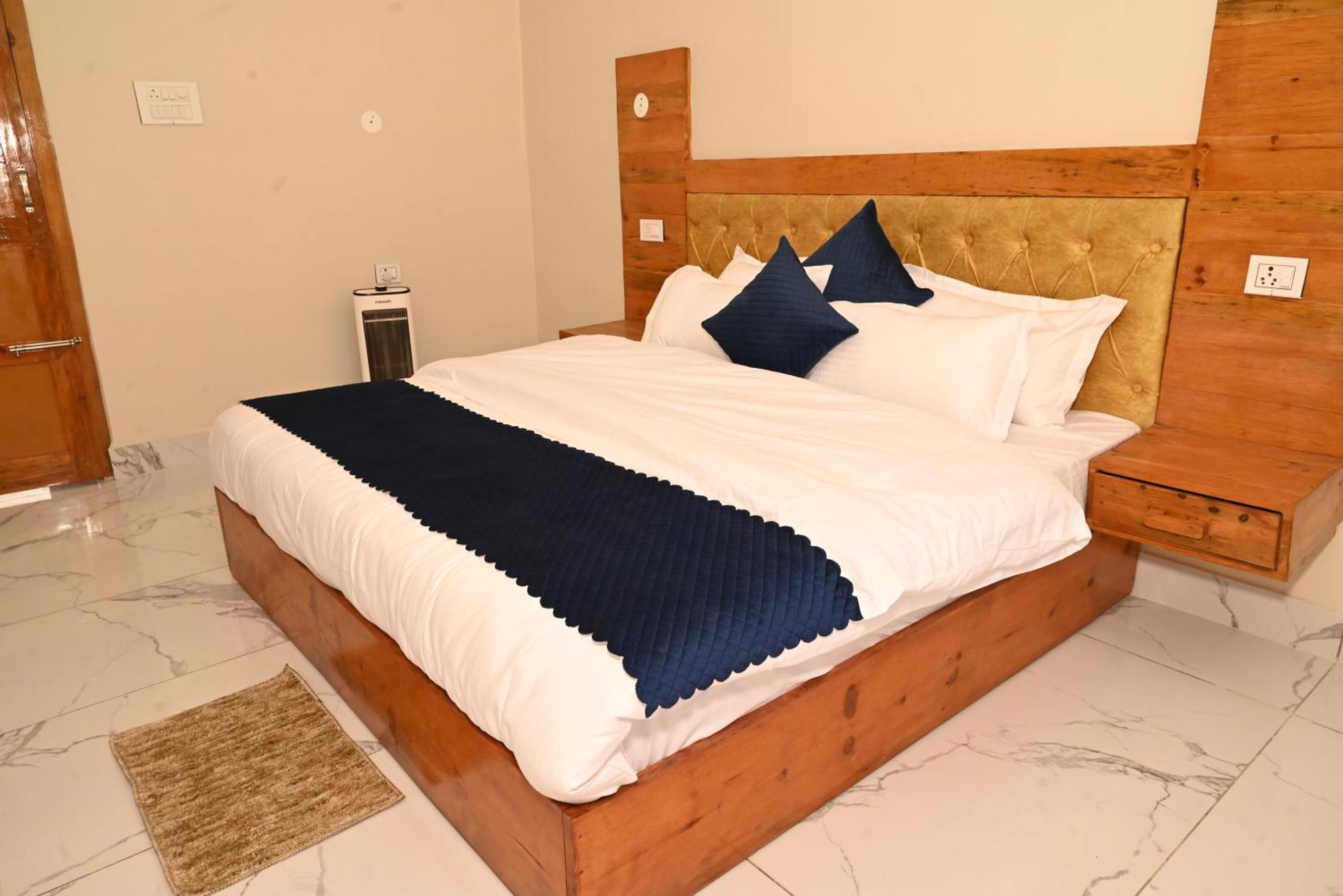 Himalayan Hill Top Resort Kanatal Kültér fotó