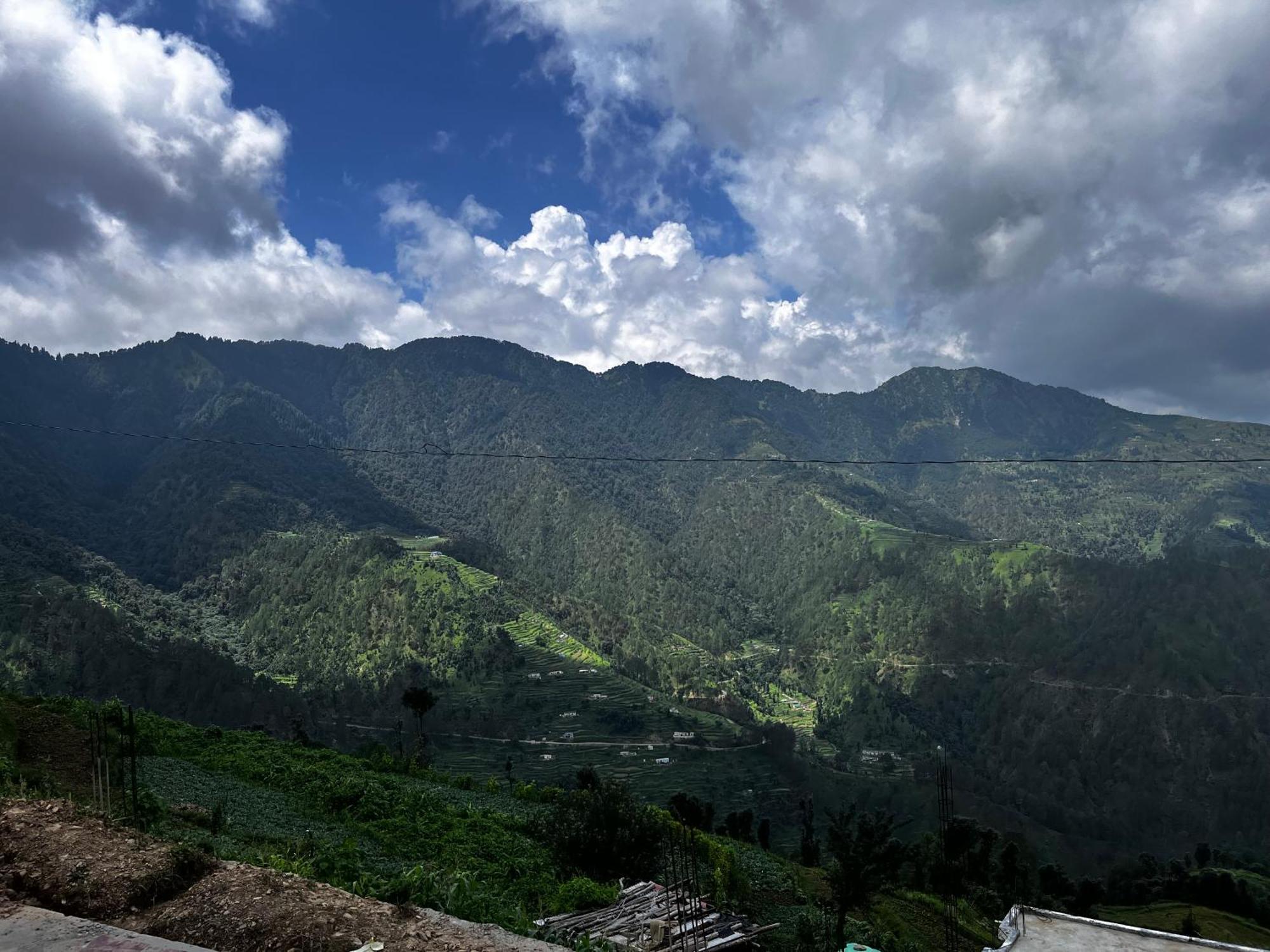 Himalayan Hill Top Resort Kanatal Kültér fotó