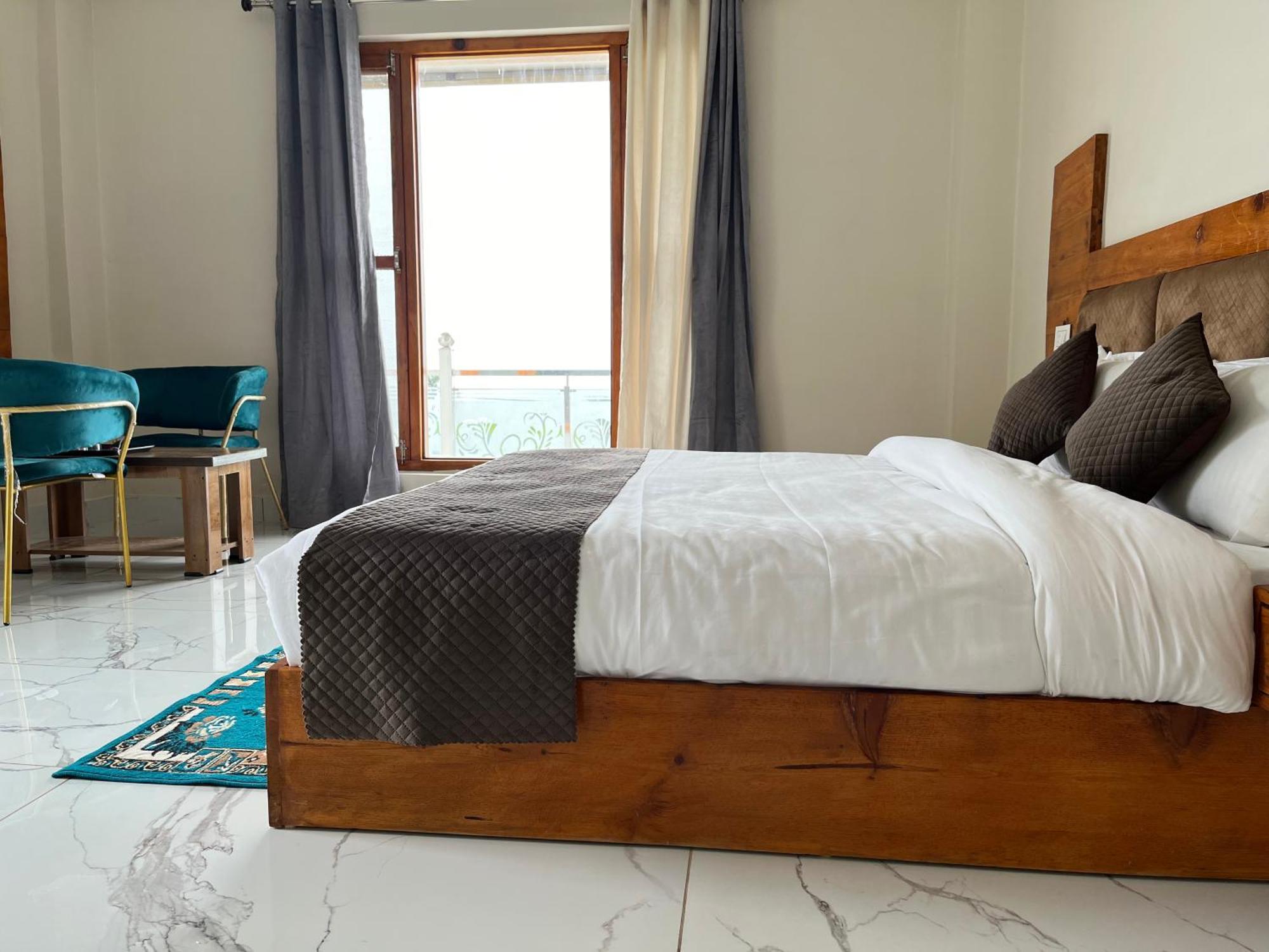Himalayan Hill Top Resort Kanatal Kültér fotó